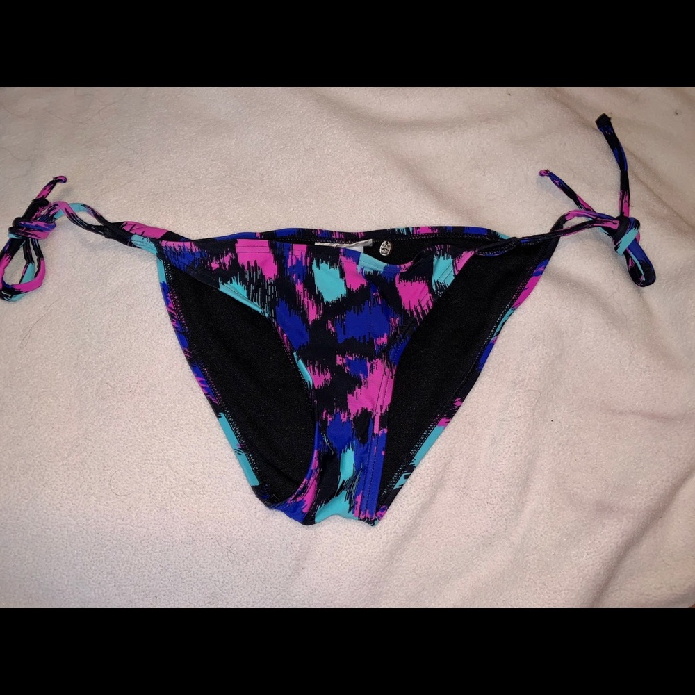 Kirra bikini bottoms